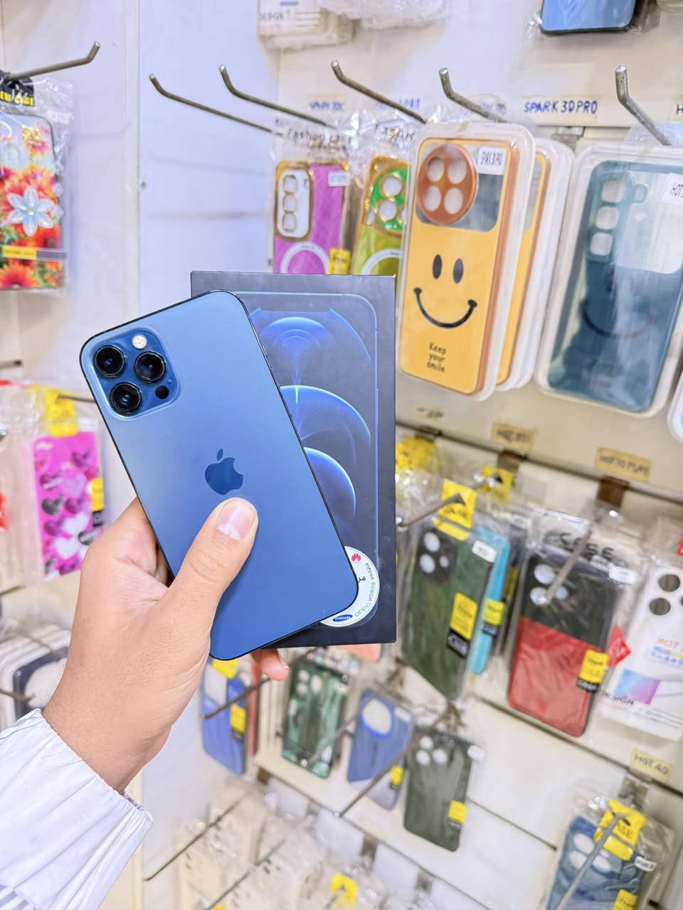 iPhone 12 pro max

ماستر عربيAA

النظافة 1000‎%‎

البطارية 81

الذاكرة 256

وتر بروف✅

السعر🔥
______________
الضمان لدى مركزنا 5 ايام من تاريخ الشراء✅

الديوانية—سوك هرج—مركز الموسوي -قرب كراج طوابق

للحجز

***********
