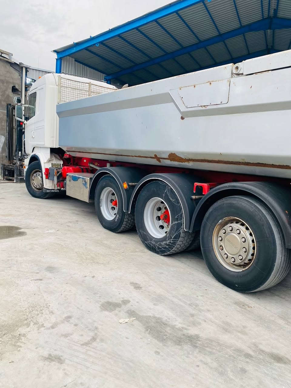 سلام عليكم سكانيه للبيع فقط موديل 2009 اصل فول مواصفات ثلاجه كاميره روتايدر كير اوتماتيك كلج باج بطن سبرنك امامي مجموعه جوبلس سنويه بسمي رقم دولي تحويل شرط السعر  للستفسار  *********** /***********
