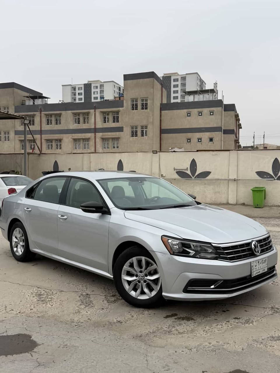Volkswagen Passat 2018 s
مواصفات عاديه 
السياره مابيه اي نقص عليها ادامه كامله 
حتى دهن الكير ٣ مرات مبدله
كير محرك مكفولات ومامفتوح بيهن برغي 
السياره مثل ما موضح يمكم بالصور حادثها ب امريكا باب السايق الي وراها شوي يعني هذني قطعتين صبغ
و باب جهة السكن هنا صار نشكت وعدلتها صبغتها
والجاملغ موضح كدامكم بي ربع صار وعدلته 
السياره يعني ٤ قطع صبغ وفقط الايرباك مال حادث امريكا الي هو التكم فقط يعني لا دشبول ولا ستيرن 
السعر 125 وبيها مجال 
العنوان بغداد
الهاتف : ***********
