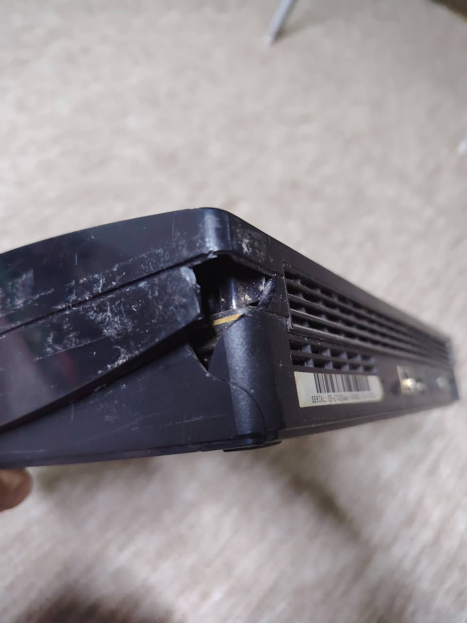 بلي 3 بي 5 العاب مساحة 128 گيگا بي Pes 2023 وGTE نضيف جديد نضافه 90 بي كسر بالكفر الخارجي ما مأثر بالجهاز أريده ب100 وبي مجال قليل التواصل واتساب او اتصال ***********
