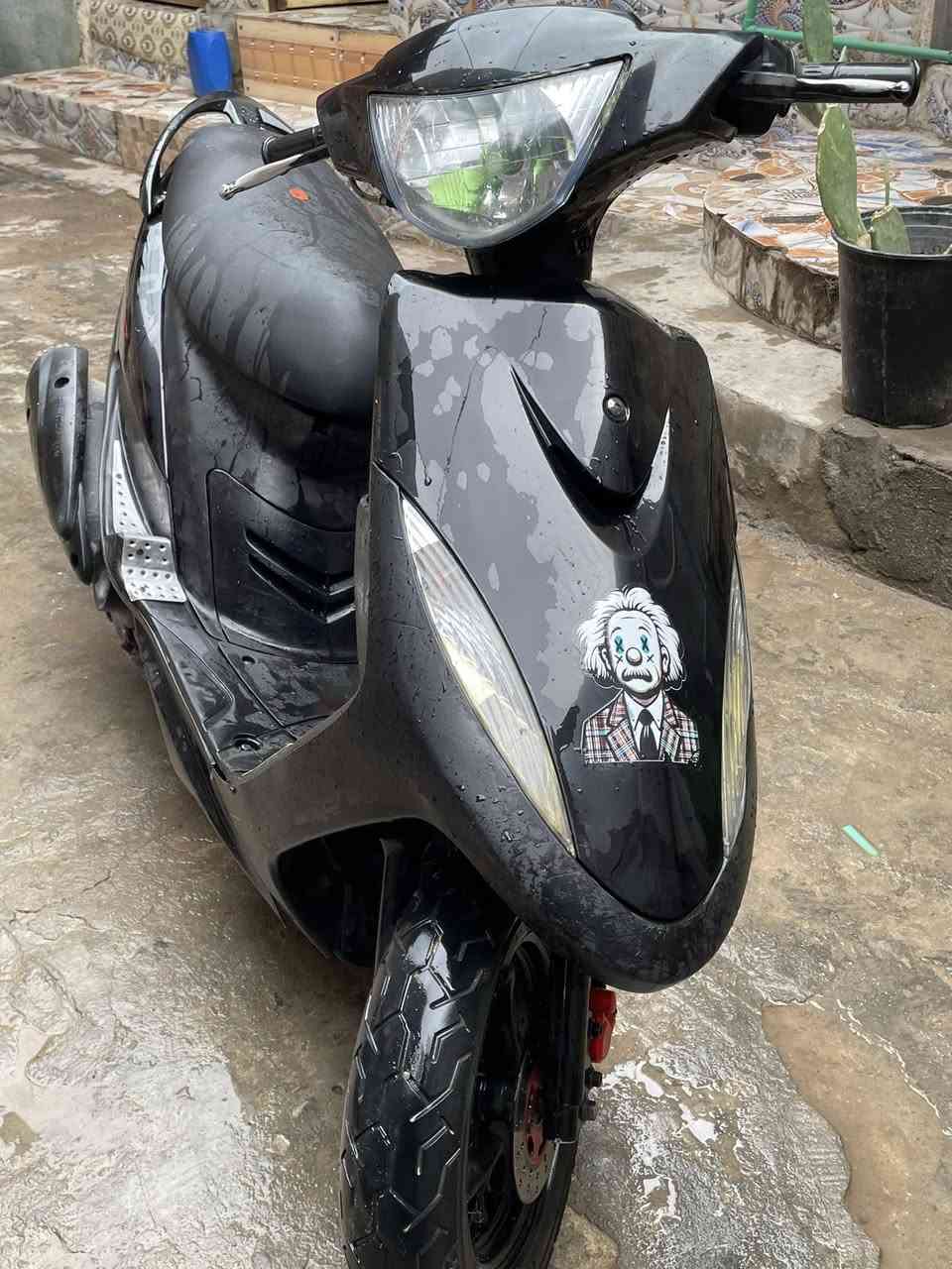 دراجه ماكس عدله مال رمبه ما مفتوحه بلاديه للبيع فقط مكاني البصره5ميل.   سعره مليون و50.    لاستفسار ؏ وتساب ***********
