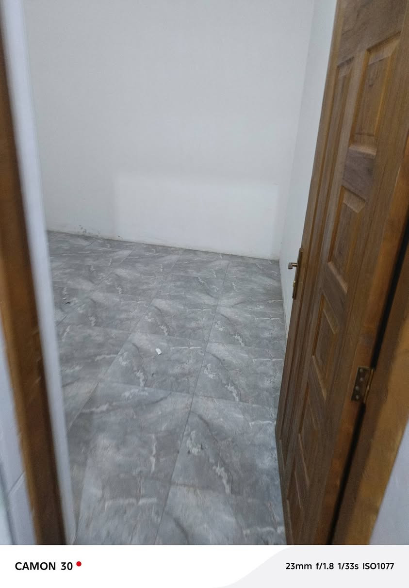 مشتمل ايجار في الشعب شارع الصحه يم مثجات تفاحه بي ٣ غرف مطبخ استقبال  ايجار 450 بيت جديد ***********
