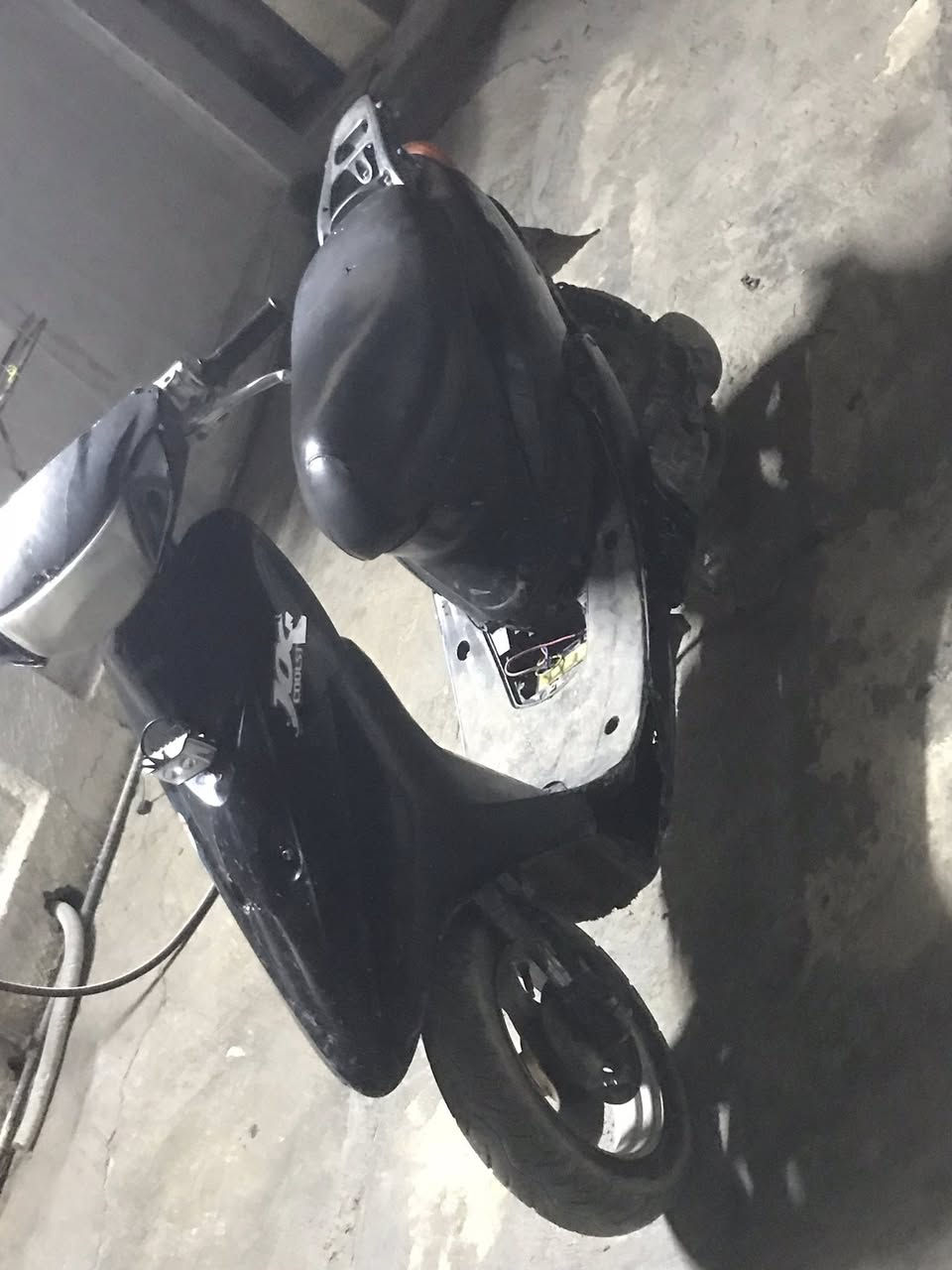 للبيع عصفورية عوزهة ترتيب جوزة وباتري واساير باتري ضعيف  مكانهة البياع حي لعامل شغالة هندر واحد باتري تغبان يشتغل سلف السعر ب١٧٥مجال حك الجية 
***********
