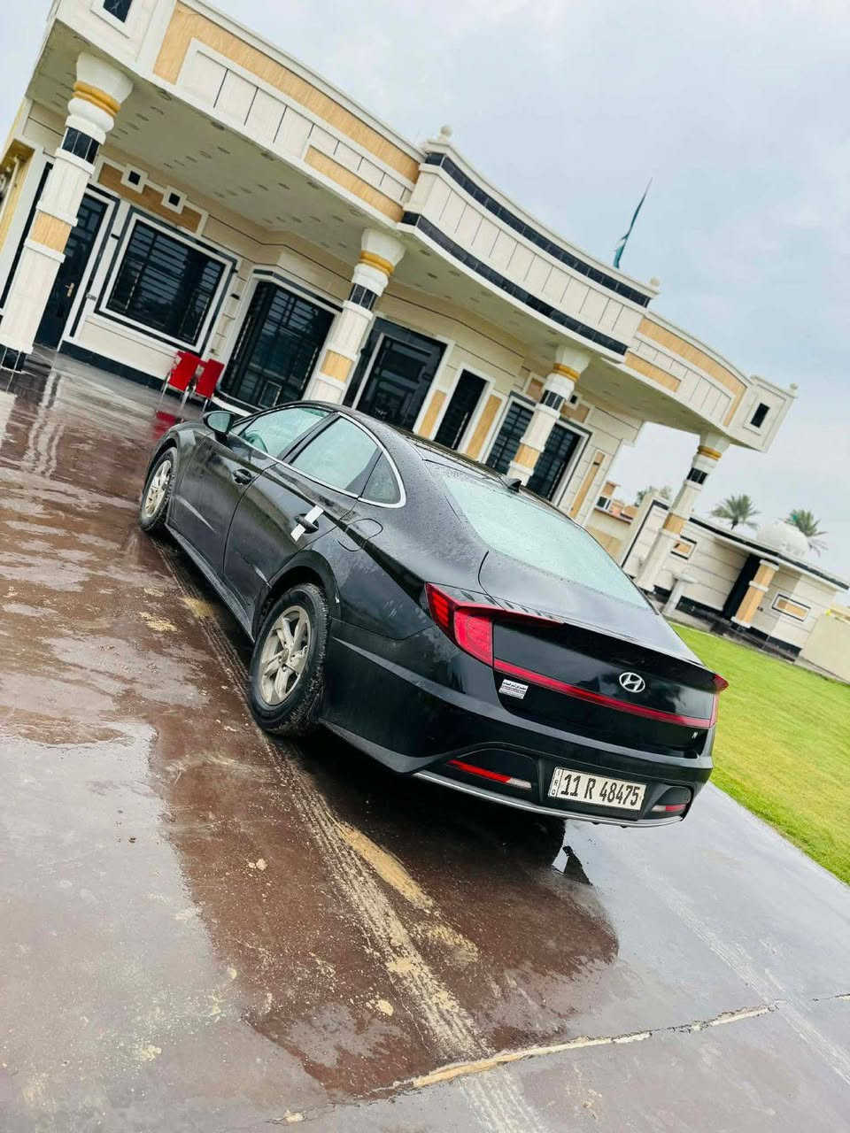 السلام عليكم سوناته ٢٠٢٣ بيها قطعتين بنيك جاملغ بدون دواخل سياره جديده جاهزه رقم بغداد بعد مواصفات معروفه مال سوناته  السعر ١٣٥ وبيها مجال مكان بغداد رقم تلفون ***********
