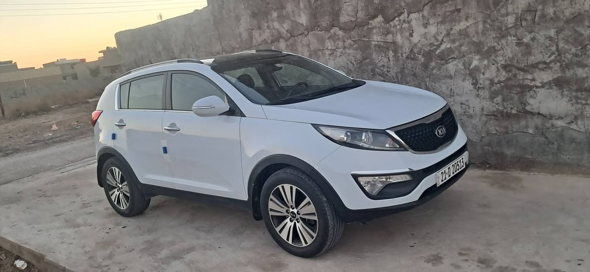 سبورتج موديل 2015خليجي مكينه 2000درش فول مواصفات بنراما تحكمات داخل لونين  مرايات شفط حساس امامي خلفي وهواي مواصفات سياره جديده ومبيها اي نقص كير مكينه صدر كله ع شركه برغي ممفتوح بيها رقم سليمانيه باسمنه تحويل مباشر سياره مكفوله كفاله عامه بيها شويه صبغ باب الصدر فقط السعر 155ورقه مكاني بغداد الدوره ***********
***********
