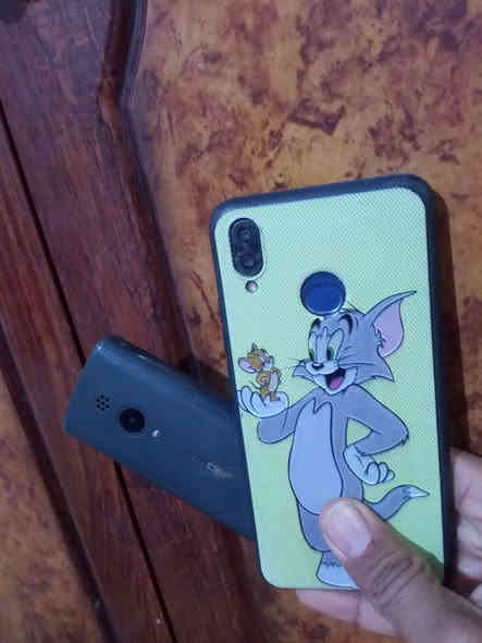 سلام عليكم جهازين للبيع شغلات بس المس بي فطر عل فحص شغلات ثنينهن 30قفل ***********
