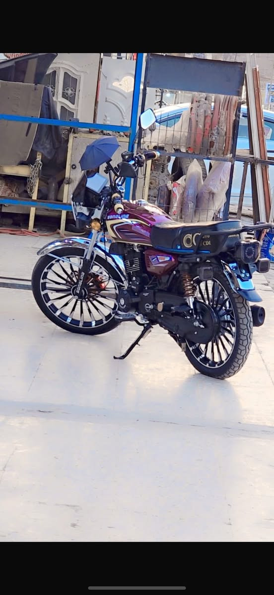 سلام عليكم دراجة للبيع سعر 825 بيها مجال ***********
