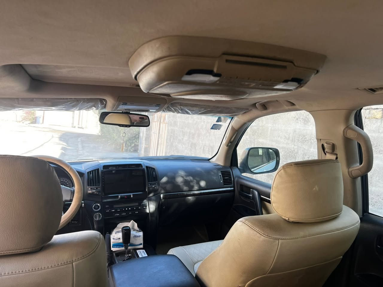 السلام عليكم البيع لاند كروز موديل 11 مكفوله. بس بارد سونار داخل منشور.  سعر 31 بيها مجال عنوان دوره. ***********.
