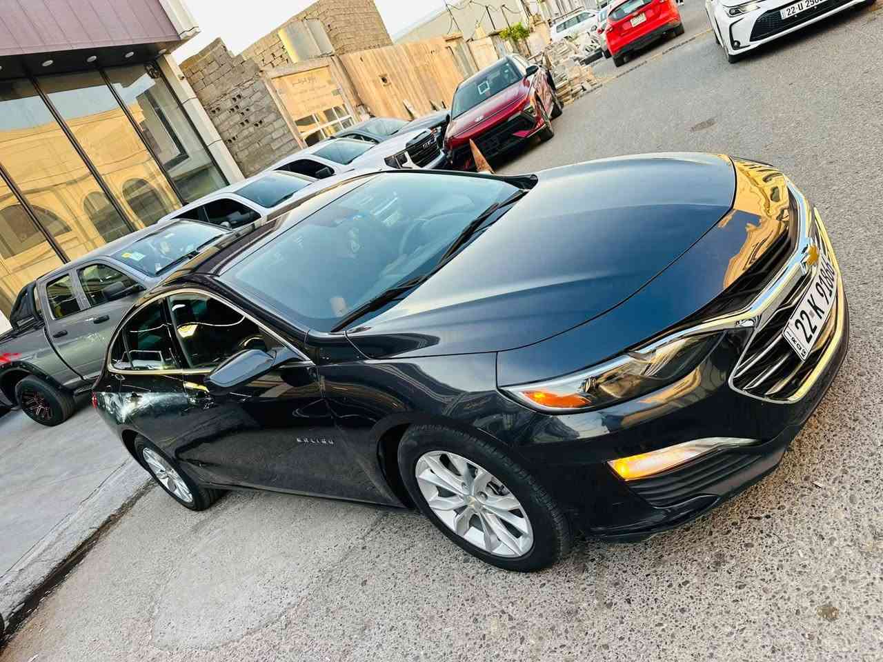 شوفرليت ماليبو  🤍 2023 
مواصفات LT 
السياره مرقمه اربيل - رقم وفحص وهزه جديد لحد 2029 
فول عدا فتحه 
لون ( حبري عميق ) 
 الضرر - بوند جملغ - ( جملغ تعديل بارد ) واضح بالصور

مواصفات 
بصمة
ابواب بصمة
تشغيل عن بعد
شاشة ايباد
كشن كهربائي
كشن هيتر
تبريد قطعتين
كاميرا
رادار
بلاجكتور
ويل كب كروم مميز 
تحديد السرعة
تحديد المسار
نظام سبورت
نظام ايكو

عنوان:اربيل- معرض اربيل كارس
☎️***********☎️
