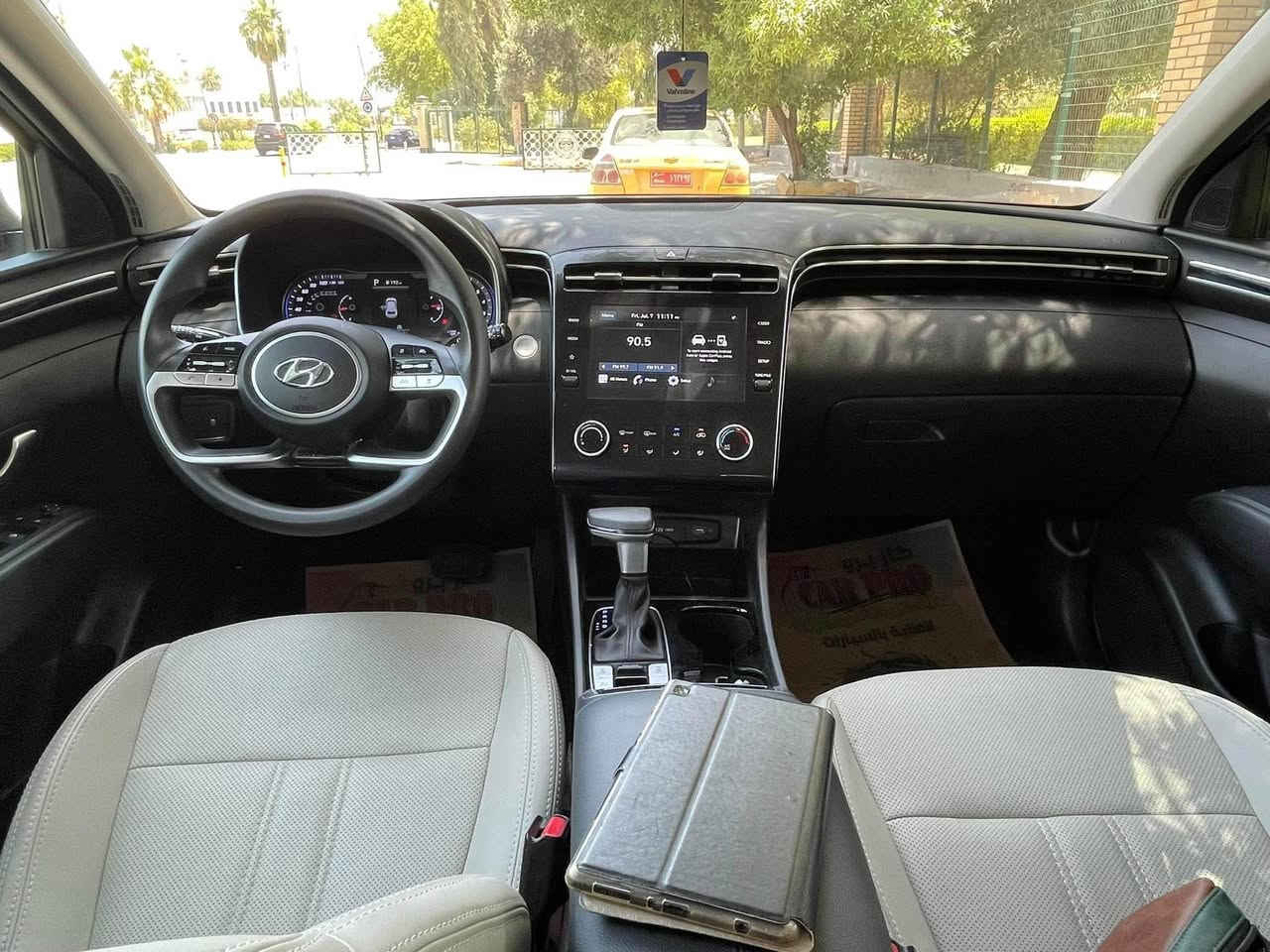 السلام عليكم شباب للبيع توسان امريكي 2022 باسمي تحويل مباشر
مواصفاتها
فور ويل
اوتو هولد
مانع انحدار
بصمه تشغيل عن بعد
تبريد قطعتين
كشن كهربائي
رادار امامي خلفي
كشن جلد
توقف ذكي
تحديد مسار
ماشيه 38مايل
مكانهه المحموديه

صوره الحادث مرفقه
*********** بغداد, العراق
