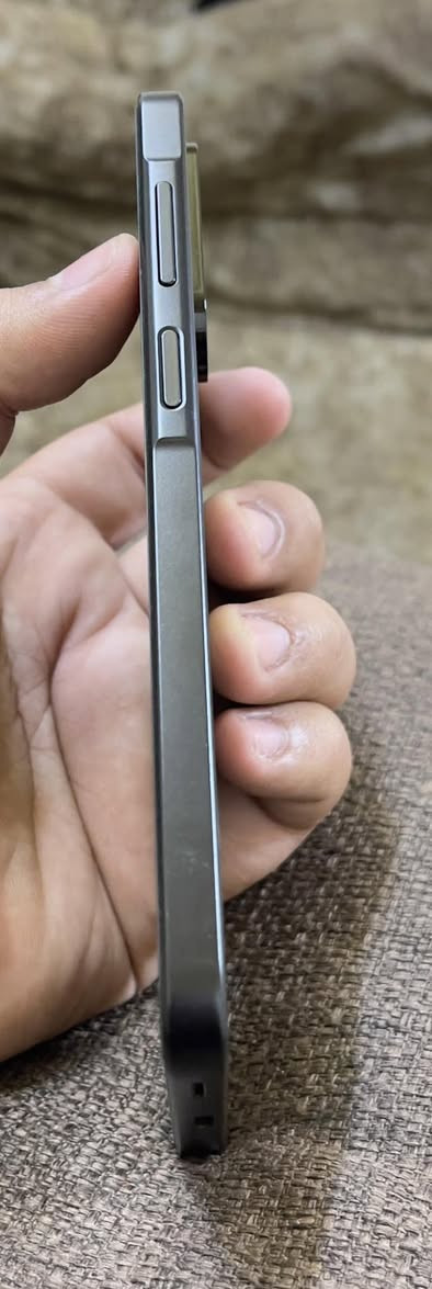 سلام عليكم جهاز سامسونك A17 ذاكره ١٢٨ مستخدم جديد استخدام يومين جهاز جديد كارتونه وملحقاته كامله سعر ٣٠٠ وبي مجال بسيط مكاني بغداد مدينه الصدر الاستفسار ***********
