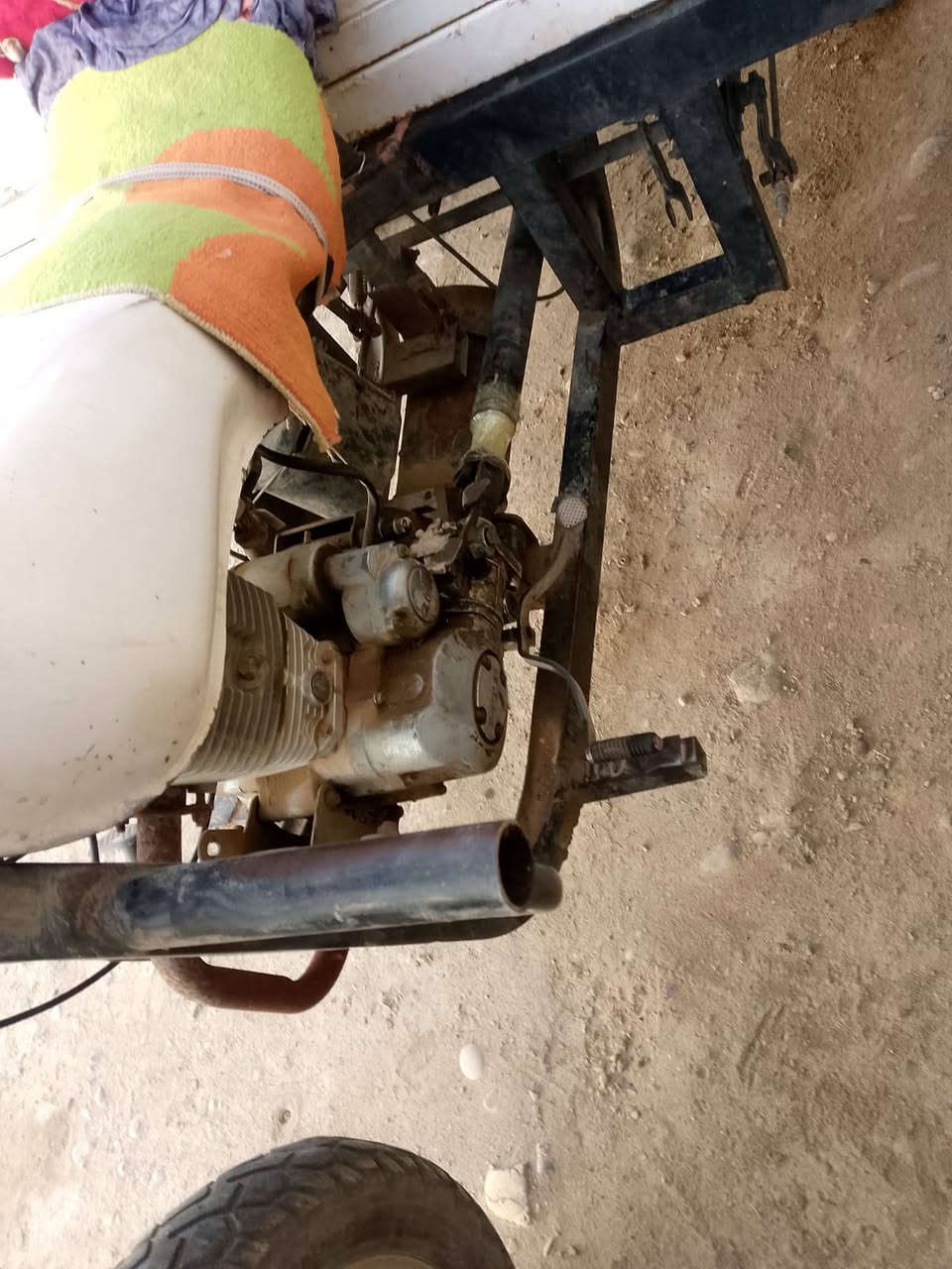 ستوتة للبيع سعر 450 مكان المقداية امام ويس مكلف بل نشر انتصال ع رقم ***********
