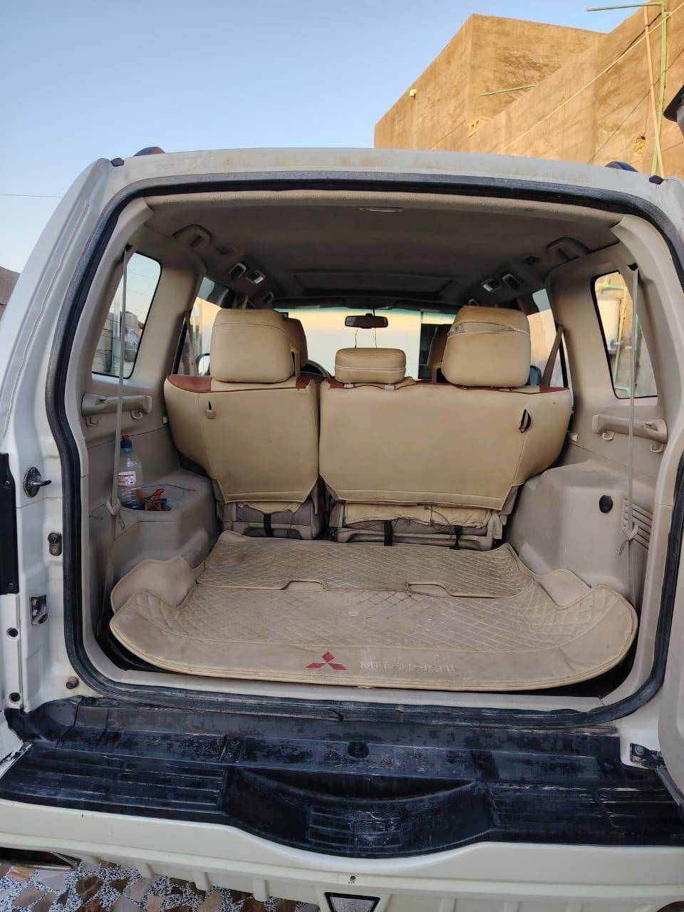 السلام عليكم باجر 2009 حبتور مواصفات الحبتور معروفه ما يحتاج واحد يشرح تخم تاير 7 راكب 3 قطع تبريد السياره حلوه مابيها اي ضربه محدثه 17 بيها  تكحيل فقط تعال وشوف بعينك السعر 125 وبيها مجال للطيبين والله الف دينار ما ذب عليها رقم الهاتف بي وتساب ***********
