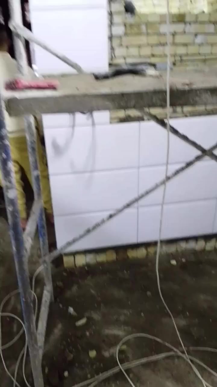 سلام عليكم خلفه سيراميك مصري درجه اولى جميع انواع السيراميك مرمر وكاشي رقم الوتس 
***********
