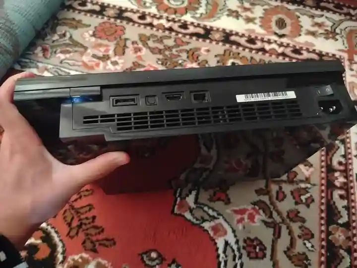 بلاي 3 فات 
264 جيڨا 
5 لجو 
منيطة وحدة مع لكابل تاعها


**إذا كنت صاحب هذا الإعلان وتريد حذفه لأي سبب، رجاءا أرسل رسالة إلى الدعم الفني**