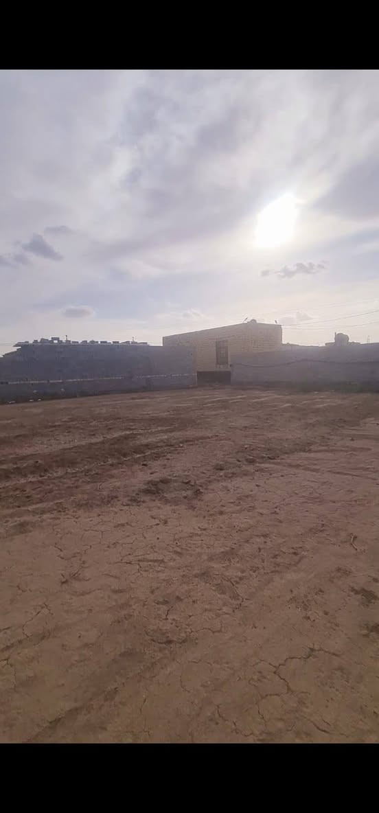 سلام عليكم اخوان قطعه ارض للبيع المساحه 320متر كافه الخدمات ماء وكهرباء وتبليط  طابو زراعي قرب الأمام الحمزه الاستفسار عله رقم (***********)
