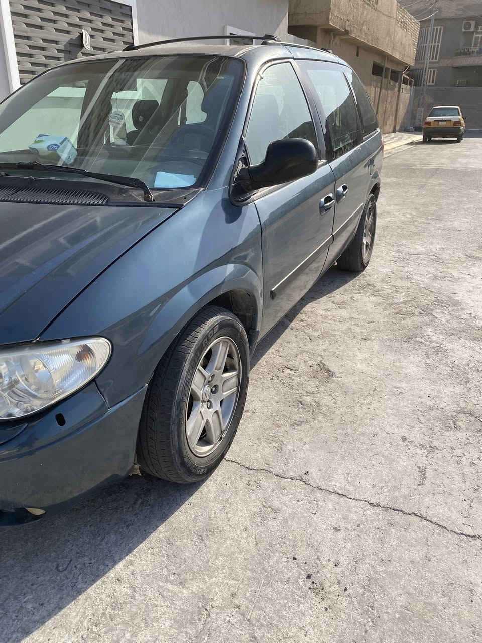 السلام عليكم 
للبيع دوج كرايسلر 2006
رقم بغدا انكليزي بأسمي
محرك 3300
صبغ حزام
تبريد شغال قطعه وحده
السعر 65$ وبيها مجال
العنوان الفلوجة
***********
