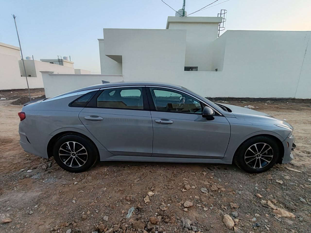 سلام عليكم
 كي فايف موديل 23
 السعر 170 
وارد امريكي
حادثه بدون دواخل جاملغ وبنيد وشويه من الجاملغ الخلفي المحرك وتفرعاته علا وضع الشركه
 محرك 1600 تيربو 
جيتي لاين فول مواصفات عدا الفتحه
رقم بابل باسمي تحويل مباشر
السياره مابيه اي نقص
منضومه غاز
غير الحادث بيه شخط موضع بالصور وبيه ضربه بالباب الايسر مامصلحه يرادله تعديل وصبغ


**إذا كنت صاحب هذا الإعلان وتريد حذفه لأي سبب، رجاءا أرسل رسالة إلى الدعم الفني**