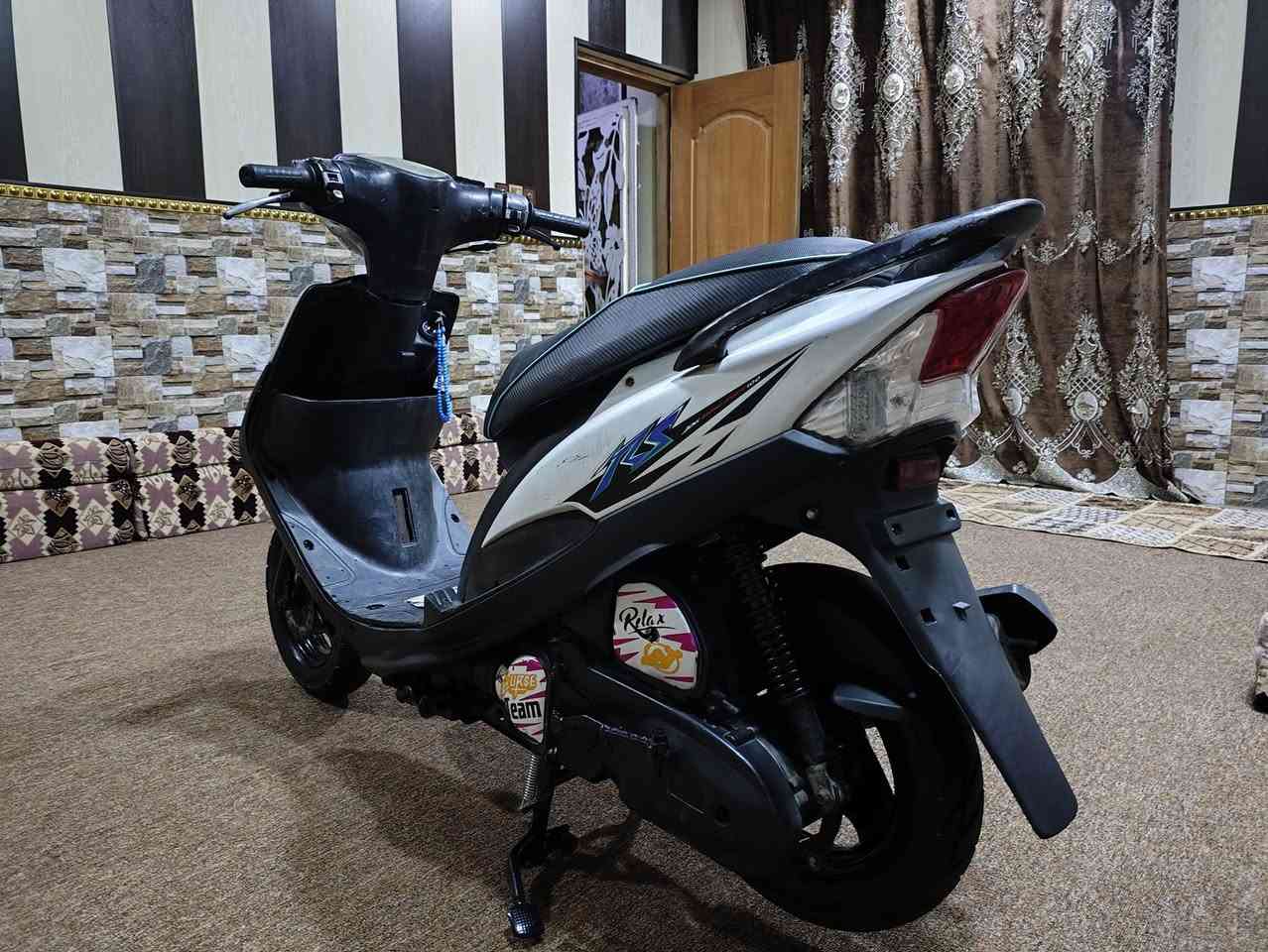 ماكس عدله ياباني جديده ما مفتوحه كهربائيات كلها شغاله اي نقص ماكو بوشه49بلاد  مامفتوحه كفراتها بلاد سعر 625 وبيها مجال الاستفسار *********** أو متواجد وتساب مكاني بصره حي شرطه قرب المعارض مال سيارات جديده مقابيل حيانيه
