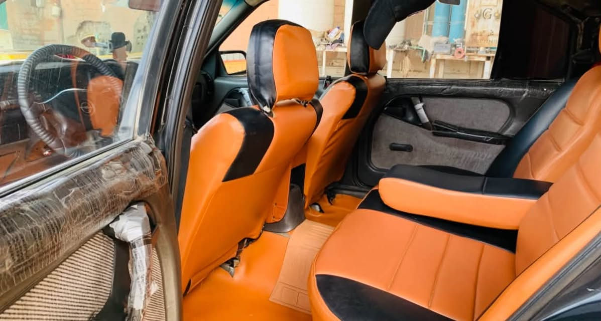 اوميكا موديل 1989 مكينه بطه ونجي ناعم كير اوتماتيك سياره نشاط بيها شك الكاع اكسل حداديه اماميه خلفيه جديد شرط بل 160 تهد ستيرن كهربائياتها ع بلاد مع منضومة زنون عالي ناصي قطرة صبغ مابيها ولا معجون كلها ع بلاد سياره تخم تاير جديد اقل من شهر شادلهيا تفرعات تبريدها كلها جديد ولفان جديد بقه عندي بس لكبريسر ماشاده غرفه جلد جديده كشنات وارضيه سياره تبريد اصل فتحت سقف دوس m شادلها بكلايت دخاني شادلها مع لدات سياره كلشي مضحلك وصور كدامك شراي اتصل خاص ماجاوب واني خادم وبلعافيه ع ياخذها سعرها جداً مناسب كهيج نضافه 27 وبيه مجال جداً بصيط وعليها غرامه 3 ورقات ينزلن من سعرها *********** وبلعافيه ع صير من نصيبه من كلب ورب
