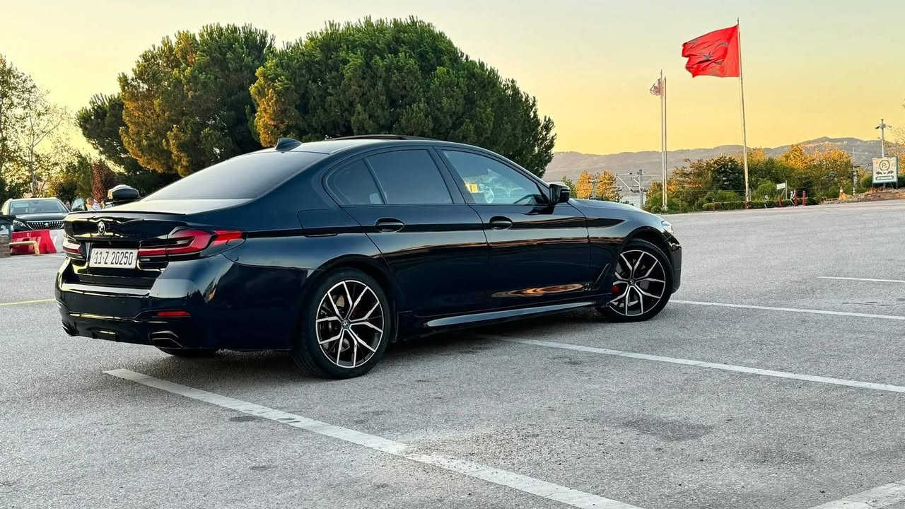 Bmw 2023
530 E
ماشية ٦٠  الف كيلو
G30
MPackage
بلك ان 
داخل ليد متغير 
ويل 19 M
كشنات M
دركة M
كراسي خزن 
كراسي كهرباء 
رقمها شبه مميز 
حساسات امامي خلفي
كاميرا 
لايتات ليزر 
للاستفسار تواصل خاص 
او الاتصال ***********
مكانها بغداد-العامرية 
!
