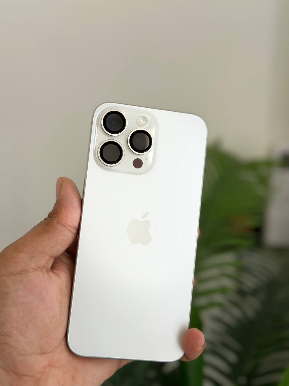 السلام عليكم
15 pro max 
قطعة مميزة لون ابيض مكفول من الزلغ والشخط قطعة لوك جهاز بلكارتون نسخة اليابان 
بطارية ٩٠ 
ذاكرة ٢٥٦
تك 
ملحقات فقط شاحن كارتون ضاع مني 
التواصل خاص مكاني كربلاء حي العامل


**إذا كنت صاحب هذا الإعلان وتريد حذفه لأي سبب، رجاءا أرسل رسالة إلى الدعم الفني**