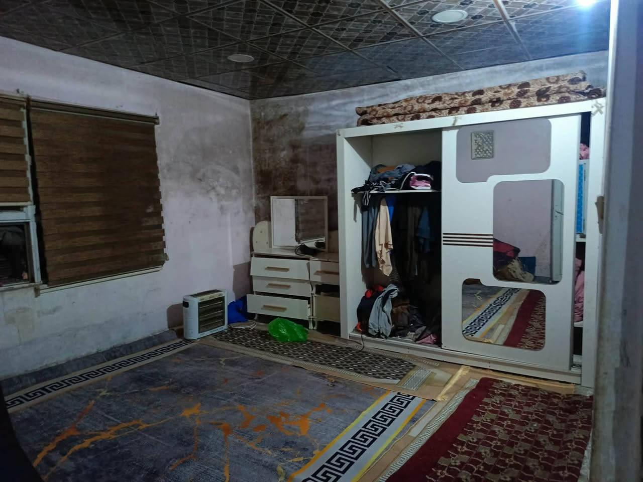 بيت للبيع 400 متر جبير كلش غرفتين

 نوم+هول جبير +مطبخ+ربعه 

حديقته 50 متر حوشه 100 متر كدام البيت مصبوب 100متر 

يعني تأخذه ما تخسر والله عنوان حزيران ثاني فرع من موقف كوسترات حزيران.. 

سعره 17 بي مجال إخوان البيت صب غرفه نوم سقف ثانوي


**إذا كنت صاحب هذا الإعلان وتريد حذفه لأي سبب، رجاءا أرسل رسالة إلى الدعم الفني**