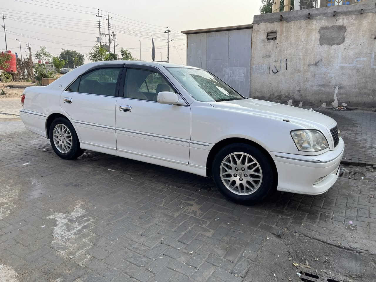 ملكة للبيع قرار 102 باقي بس كمرك ورقم العنوان بصرة مركز 
مديل 2001 كفاله من ضربه والكص داخله هزه اتصال فقط ***********
