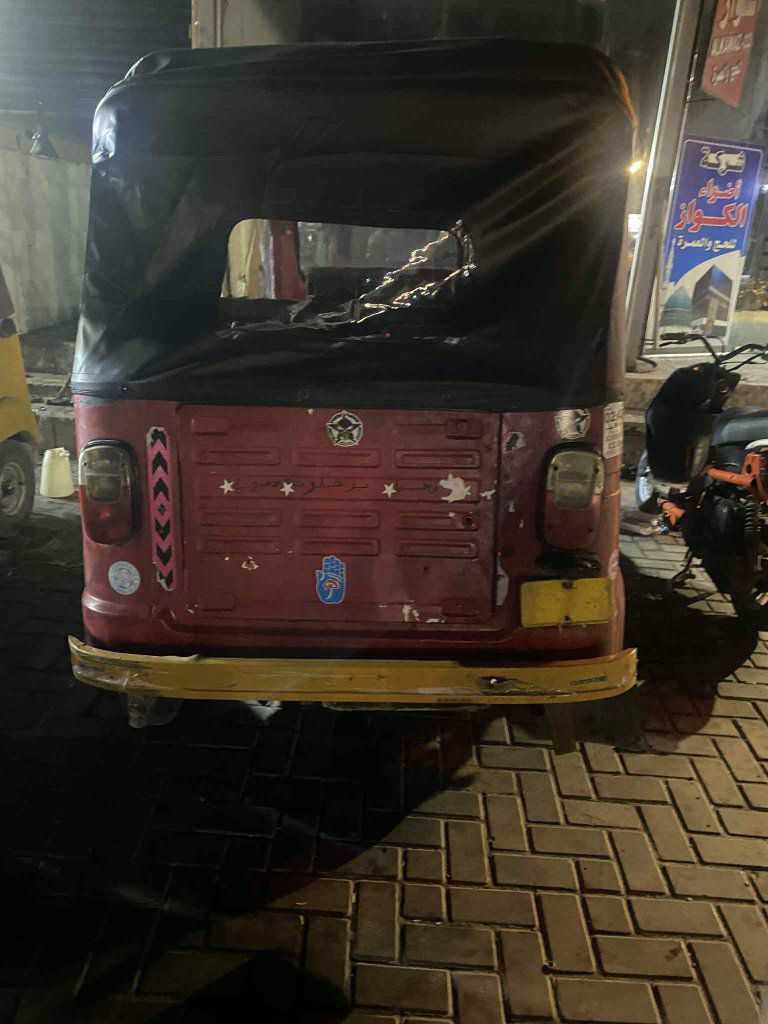 اقراء وبعدين انتصل تكتك ١٨ محرك ٢٠ شوفت عينك أوراق كامله لاتنقيص ولاتخير محرك كفاله بيها جبنه مال اكسل فقط ولونها بيه جراد جادر جديد امرايات شركه جديده تلفون ***********
