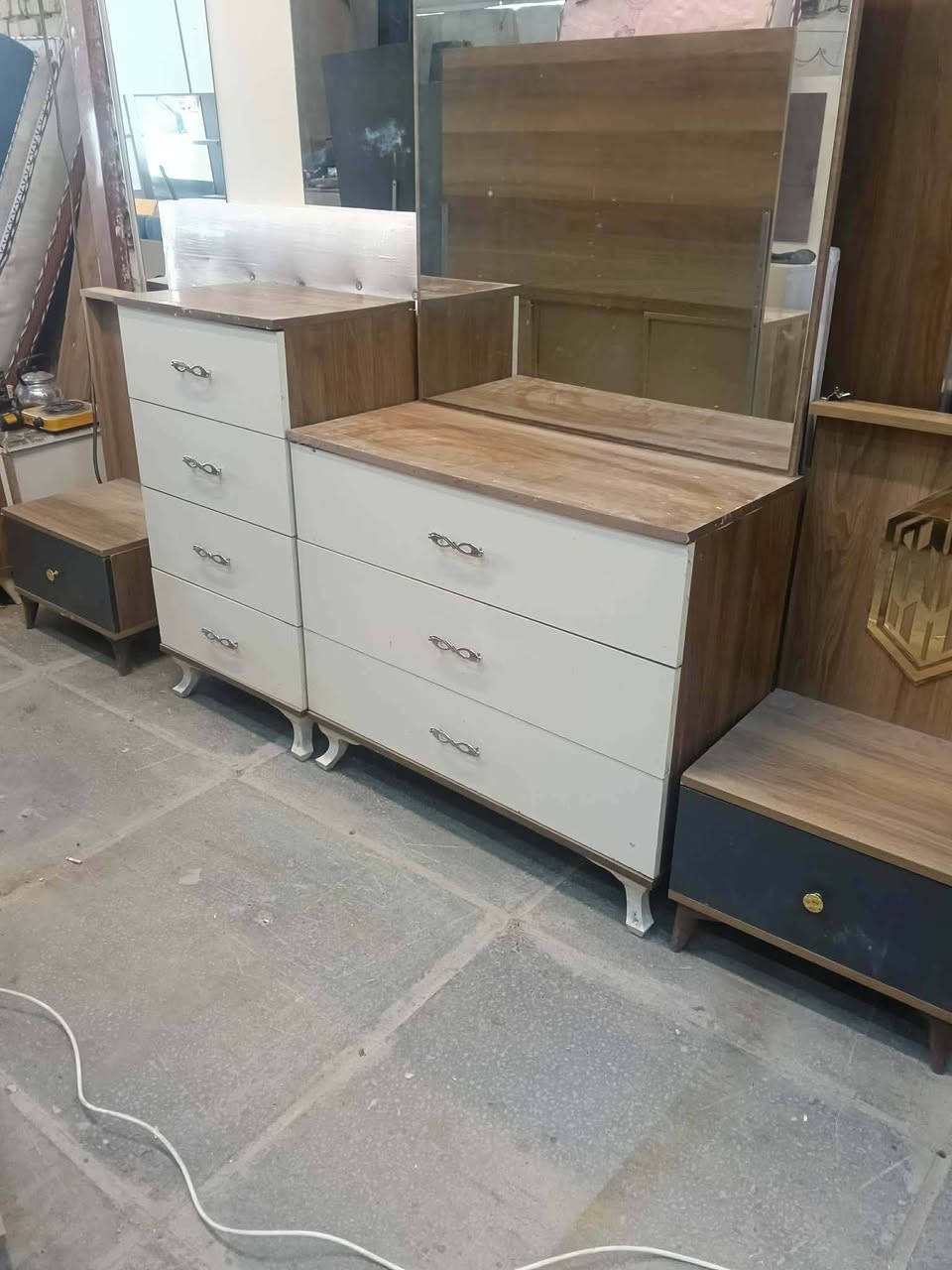 غرفه تركي سعرها 400وي النقل والشد داخل بغداد 🪿🪿


**إذا كنت صاحب هذا الإعلان وتريد حذفه لأي سبب، رجاءا أرسل رسالة إلى الدعم الفني**