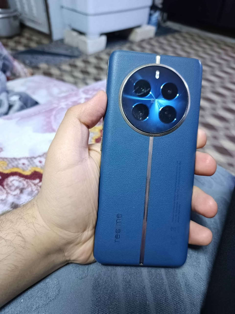 ريلمي 12 برو 5G 
ذاكرة 256 عشوائي 16
مكفول من الخلل والتصليح ضمان أسبوع 
بدون غراض
الشاشة: من نوع AMOLED منحنية 
 بمقاس 6.7  بصمة مدمجة بالشاشة
الدقة: FHD+ (1080 × 2412 بكسل).
معدل التحديث: 120Hz
المعالج: Snapdragon 6 Gen 1
الكاميرا الرئيسية: بدقة 50 ميجابكسل بمستشعر Sony IMX882 مع مثبت بصري (OIS).
مواصفات عملاقة
للبيع 300  او مراوس 
مكاني كربلاء شارع ابو طالب كربلاء, العراق


**إذا كنت صاحب هذا الإعلان وتريد حذفه لأي سبب، رجاءا أرسل رسالة إلى الدعم الفني**