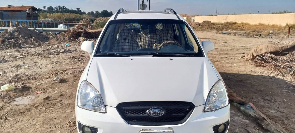 كيا كارنزه     2009 خليجي رقم بغداد مكفوله من الصبغ فقط بارد الداير جاملغ الخلفي   ***********
