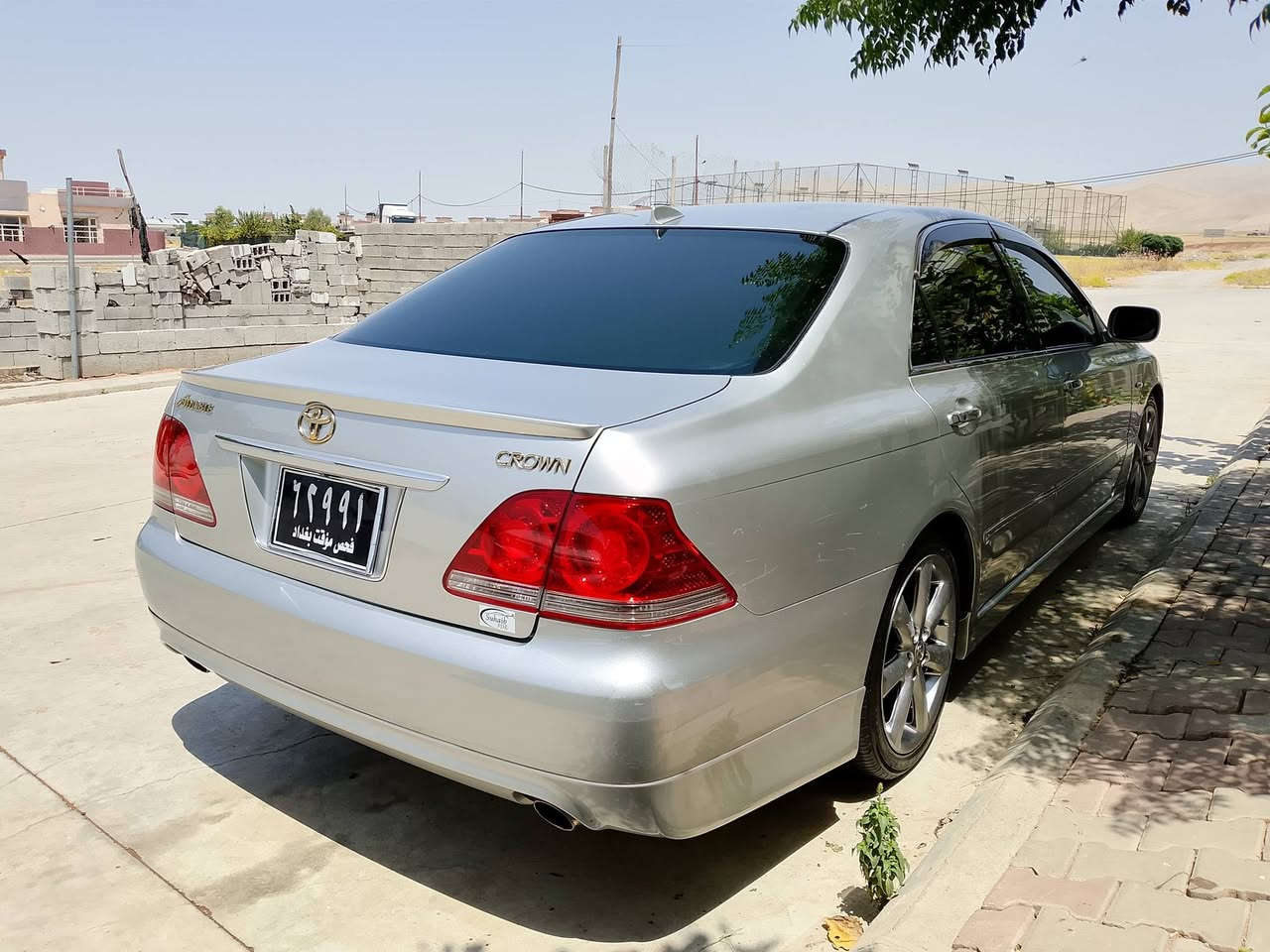 شاهينه سپورت موس موس  موديلي ٢٠٠٥ ي ٣ دوگمه ي جلدو هيته ر ساج سور ئه يبي ئيس جوار كوشن كاره باي جوار جام كاره با ده عمو ليدراوي نيه سه ياره كه زؤر جوانه مالي دوسته جامي بيشو دواي هه لكيراوه ته بريد ساردو كه رم مه زيوت داشبولي زؤر جوانه ته قيوي نيه سوكان كاره باي سعري ٦٥ كه لا و مه عامه له تيبيني يه ك پارجه ي بوياخه له كه ل شوين موسه كاني گورينه وه ش ئه كه م له سه ردلگرتن
***********
***********
