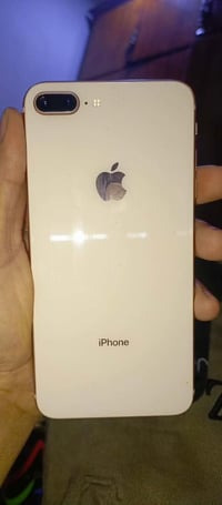 ايفون ٨ لون فضي شرط نضافه ٩٩ بل ١٠٠ البطاريه ٨٩ السعر ٢٠٠ قفل شرط كلشي...