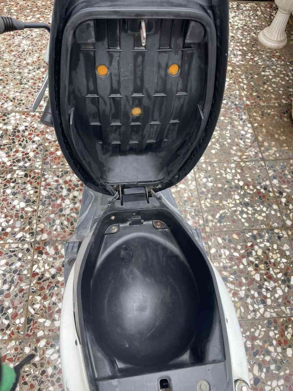 سلام عليكم ماكس منغولي للبيع دراجه استعمال شهرين بعدهي جديده الدراجه كلشي شغال سلف وهندر كهربائيات مكينه مكفوله اتصال بيك خير ودلل ***********
