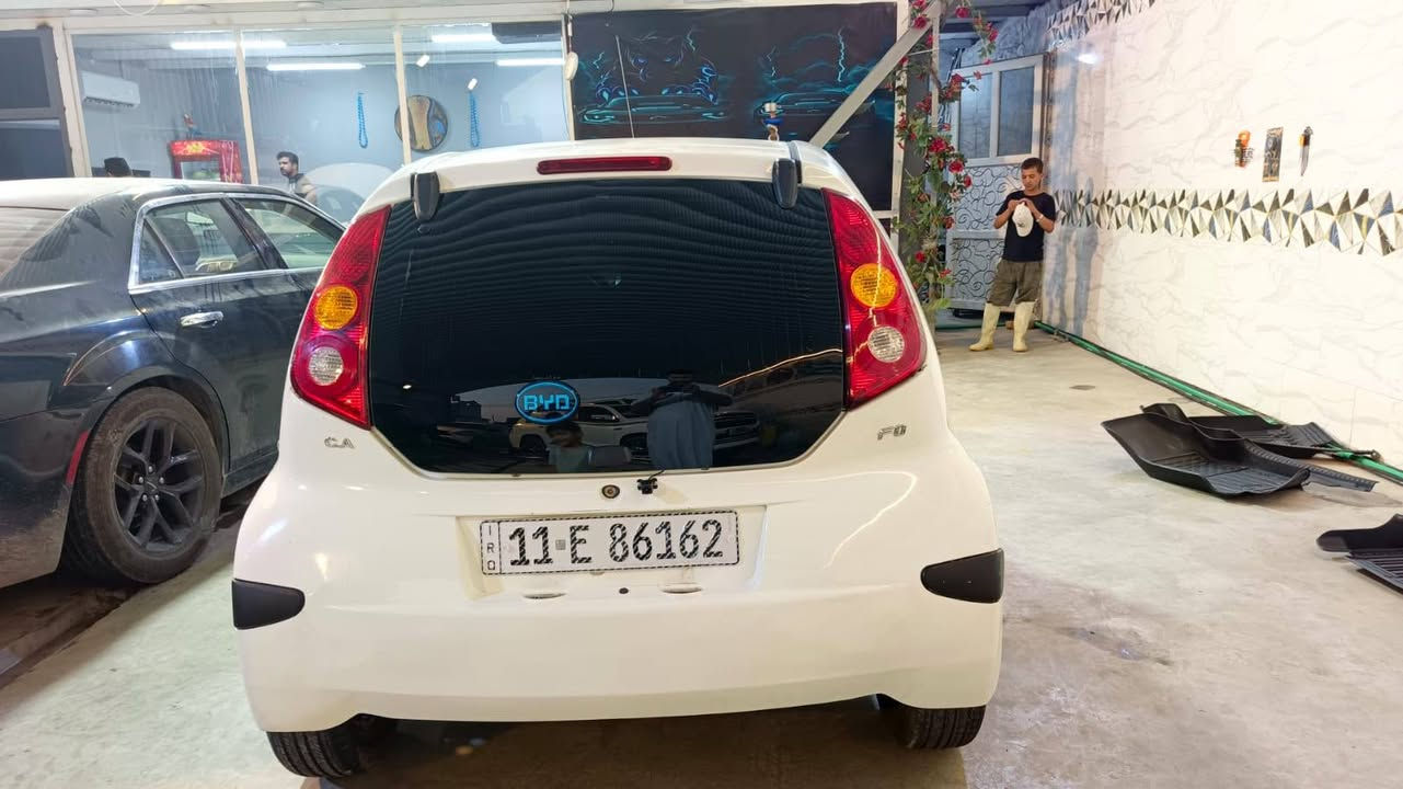 السلام عليكم BYD F0 2013
السياره على وضع الشركه ماشيه 112  
برغي  مابيهه نقص كلوب مابيهه نقص 
سياره اقتصاديه وجاهزه وعلى البلاد 
كفاله عامه من صبغ وتبديل وبارد 
كلهه على البلاد 

تخم تاير بريك امامي خلفي جديد 
راديتر ومنضومه مي جديده 
منضومه بانزين جديده بلكات فيت بم نوزلات 
سياره مال بيت استخدام واحد 
حته بيهه دفتر اخراجيه ( جواز سفر ) 
سنويه ورقام وهزه جدد سياره ساعتين سنويه بسمك صير ومتكلف 120 الف 
سياره مصروف عليهه 
جام عازل حراري اصلي ب 100$
حته جامه الاماميه 
مكاني بغداد الدوره 
السعر مال بيع 45 ورقه  

ملاحضه سياره بيهه نقص 
فقط من شغل تبريد تحمه بدون تبريد وين متريد روح بيهه بس هاذ النقص بيهه ماعرف شكد يكلف مكاني الشعب حي التجار وهذا رقمي ***********
