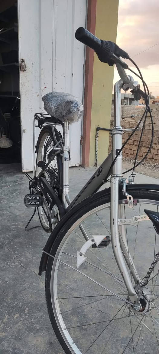 بايسكل للبيع
ياباني بالةة جديد 
اكتب سعر إذا عجبني ابيعك 
***********
