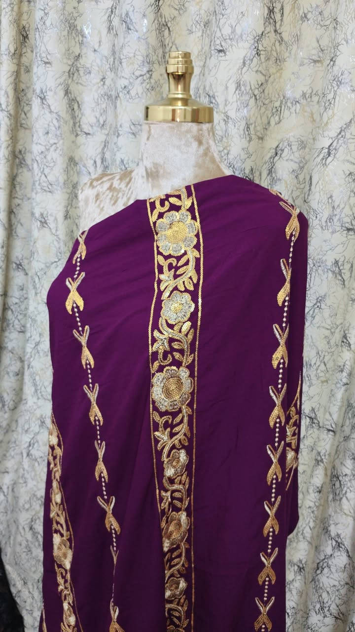 ع بركه الله إلى زبائننا الكرام تم وصول قماش كشمير الشيخه ايطالي تطريز مبلك القطعه مترين ونص لانك تستحقين الافضل نأتي اليكي بأجود انواع الاقمشه 
توجد خدمه توصيل كربلاء والمحافظات الحجز واتساب ***********
