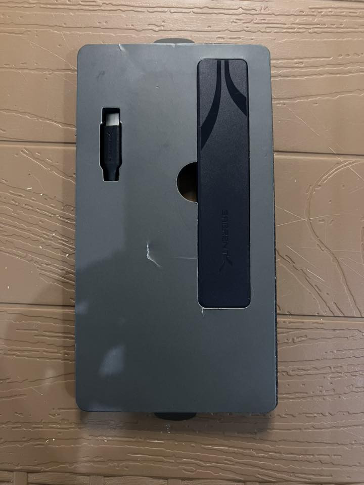 سلام عليكم شباب
حط سعر بما يرضي الله وبل عافية 
يوجد توصيل 
واتساب ***********
