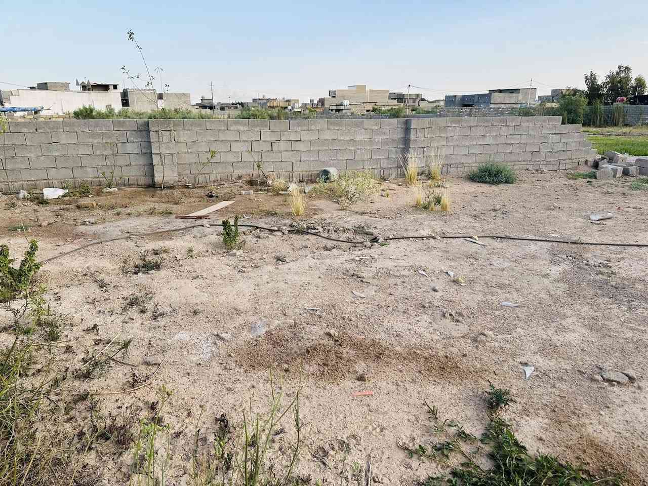 ارض للبيع  المكان حي جبيل قرب جامع العابد طابو زراعي سند ٢٥  المساحه ٢٠٩ متر واصل الها ماء وكهرباء  وجاهزه للبناء للاستفسار الاتصال بالرقم 
‏ 📞 ***********
