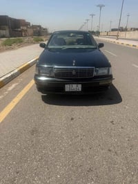 تويوتا كراون • ١٩٩٢ • رقم بغداد