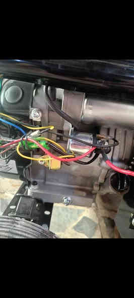 متاح مولده 25 امبير جديده بل الباكيت سعره 550 يوجد توصيل
مكاني بصره حيانيه ***********
