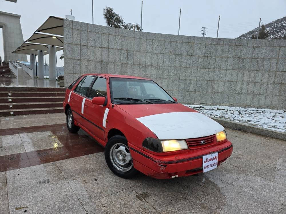 بەلەش بەلەش
بەراستی ماڵی فەقیرەو زۆر زۆر مەزبووتە دینار مەسرووفی نیە هەموو گیانی لەسەر دەقی شەریکە ماوەتەو 
هۆندا ئەلێنترا مۆدیل 1994 گێر حادی مەکینە بەخاخ مەکینە رەش سەنەوی وەکالەی ئەسڵی هەیە بەشەڕتی ئەوەلیاتو حاسیبە کامل ئەو راقی لەگەڵە 
گێروو مەکینەو تندوو تۆڵو کامل کارەبایو کامل تندوو تۆڵی بەشەڕتە موس براوە وەڕگەڕاو بەشەرت نوکە دەرزی لێدراوی نیە بۆیاخیشی نیە 
گەرمی فڵچە لەیت بریک هەموو گیچەنی هەتا گڵۆپی سەخفیشی بەشەڕتە هەڕچواڕ جامی کارەبایە مەزبووتە تایەو پاتر تازەیە 
بەمانای کتلیمە ماڵی فەقیرەو مەزبووتا داحمی بۆ داحمی بەشەڕت ئەت دەمی 
پاوەڕ جام کارەبایە بەخاخە بلوتوزە 
شوێن رانیە *********** نرخی $11ق رانية, السليمانية
