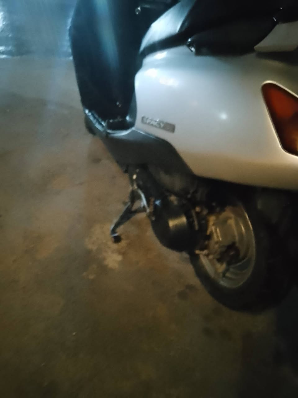 سلام عليكم درجه سبيسي ياباني ياباني كل شغال سلف هندر مكينه شالع معدال كهربيات شغال  وراق كامل مكاني بغداد الشعله سعر ٣٥٠الف ***********
