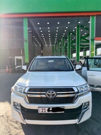 لاندكروز 2021 GXR  رقم سليمانية  ماشيه 83,000 km  سونار موجود بالمنشور...