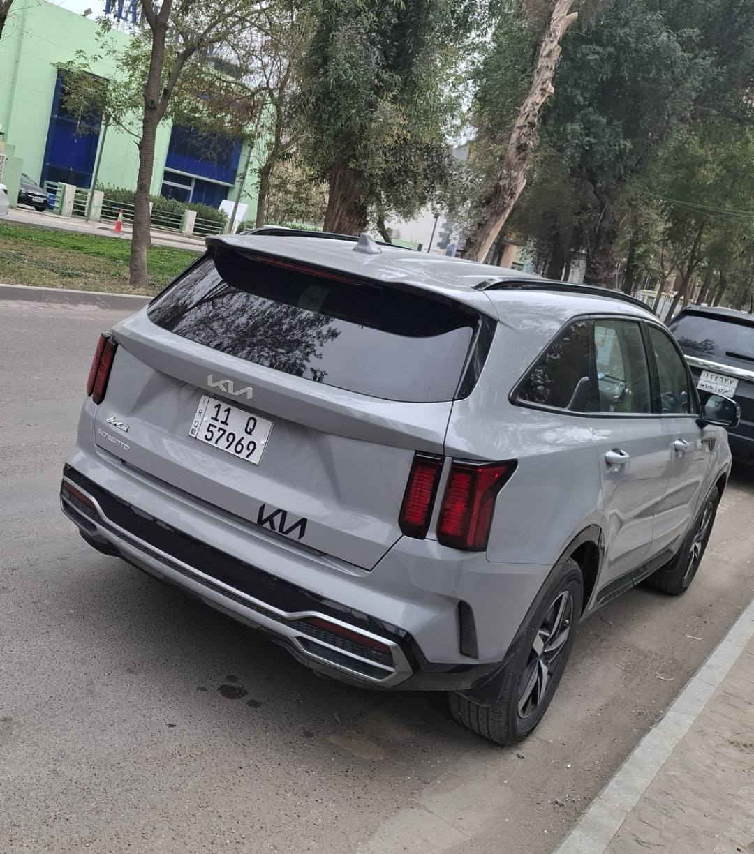 سورنتو موديل 23 فول مواصفات محرك تيربو المرغوب كير 8نمر  كشن جلد حساسات كامرات فول كلش عدى البانوراما رقم بغداد بسمي بيه فقط بارد قليل مايذكر بنهايه قبق الجنطه  ماشيه 40الف  اي نقص مابيه من تخم التاير والحداديه الى الكشر جاهزه  سعرها 270 
***********
