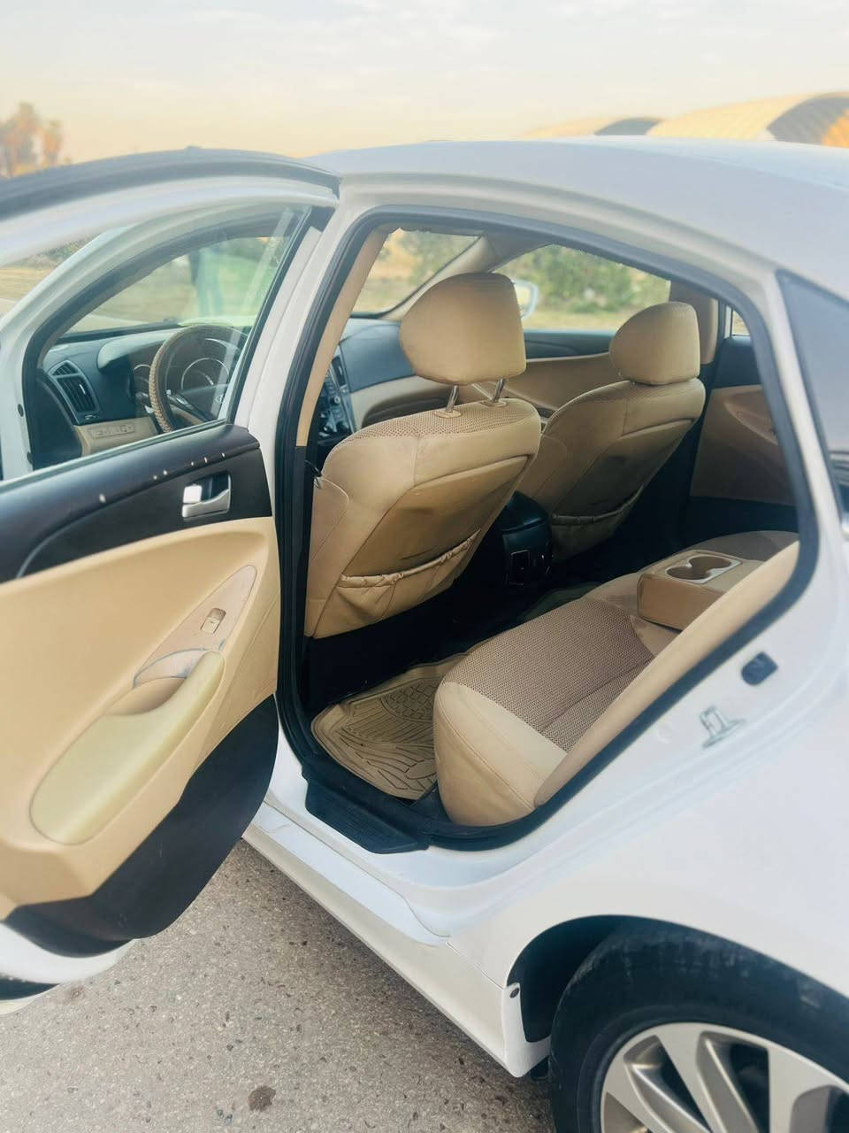 السلام عليكم سوناتا للبيع موديل 2014خليجي محرك 2400دوش 
السياره مكفولة كفاله من الصبغ والتبديل والبارد 
سياره جاهزه من كير مكينه حداديه تبريد كهربائيات تخم تاير 
مواصفات السياره تبريد قطعتين شفتات انضمه قياده كشن كهرباء شفتات 
رقم اربيل الدولي باسمي شخصيا سنويه لل30 هزه وفحص جديد 
مكان السياره بابل الحمزه الغربي 
السعر 146وبيها مجال قليل 
رقم الهاتف ***********
*********** حلة, بابل
