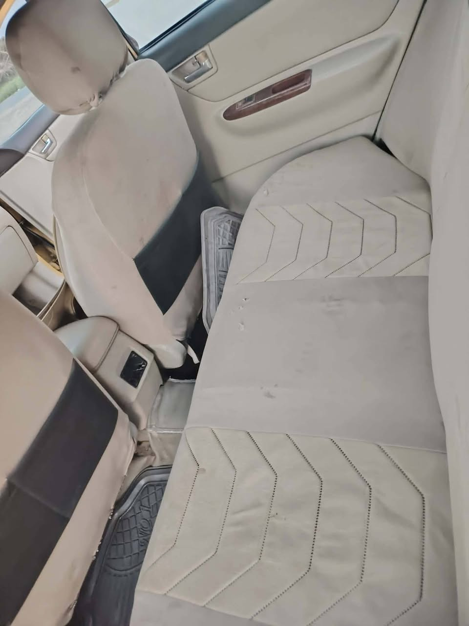 بي واي دي اف ثري
موديل ١١ گير عادي
مكينه وگير مشروطات مداور شوكت ماتريد بأسمي السنويه لـ ٢٠٢٦ الرقم الجديد نجف 
مكان السياره السماوة
السعر ٢٢ وبيها مجال
***********
