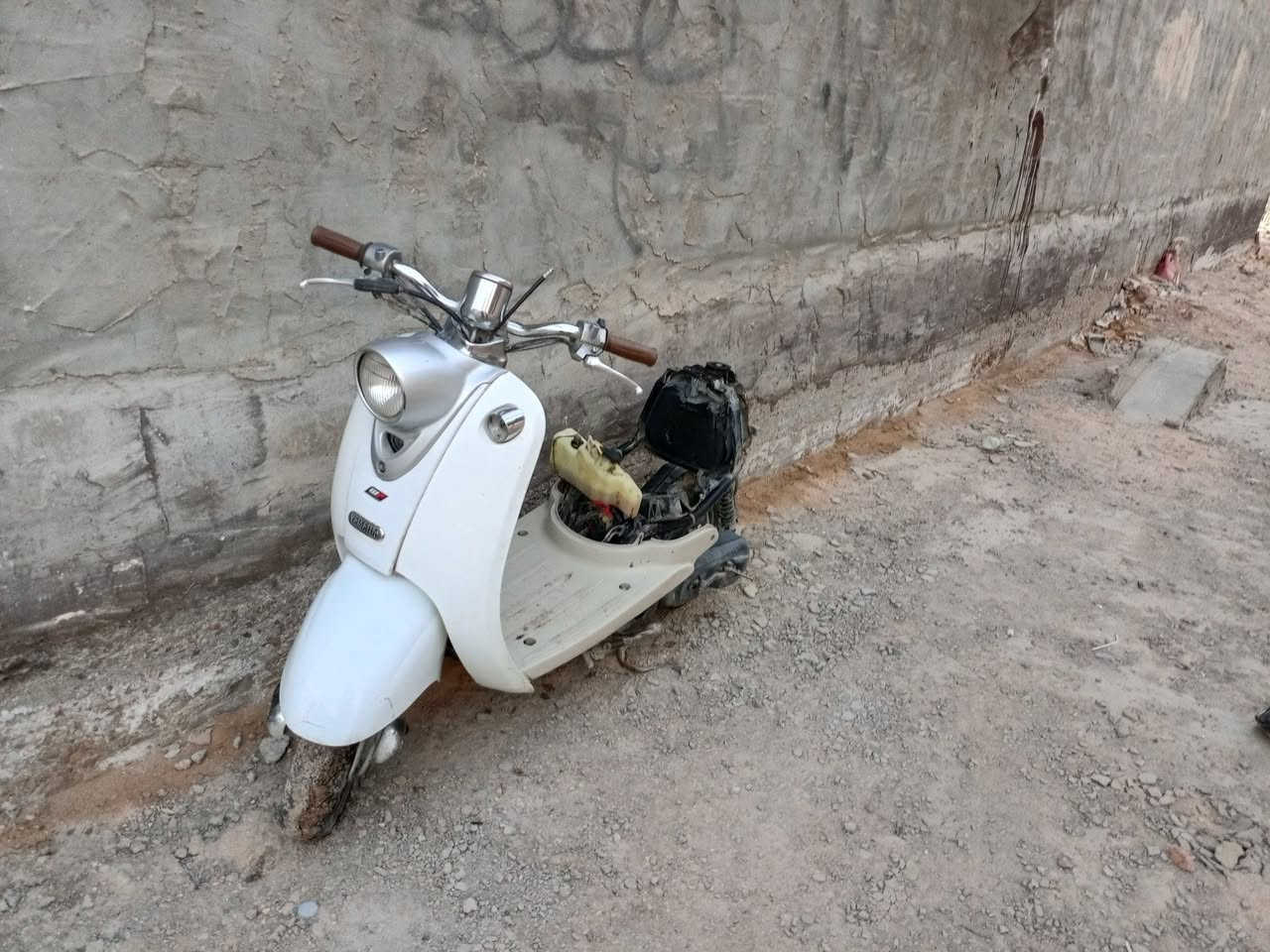 عبد الحليم محرك شغال بيها كابريته ابيع عاطل على هذا وضعها ب75قفل
الخاص مفتوح


**إذا كنت صاحب هذا الإعلان وتريد حذفه لأي سبب، رجاءا أرسل رسالة إلى الدعم الفني**