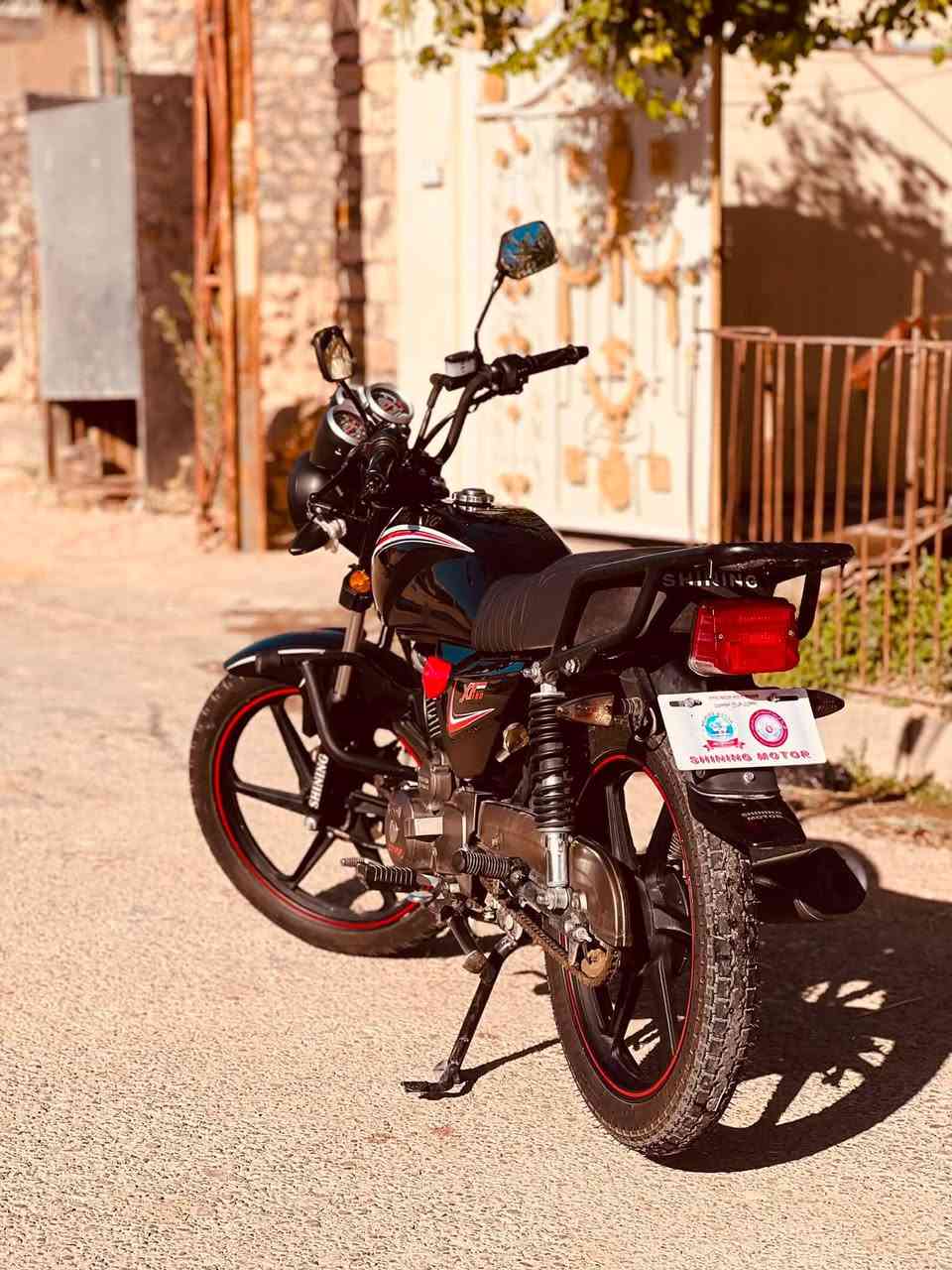 سلام عليكم
شنك اسود اخر اصدار  مكمرك بس تروح تسجل كامل اوراق
ماشي 7000
سعرر 1275 وبي مجال
كير ومحرك كفاله 
(ملاحضة : الصينيه مال لزرد موجوده )
لخاص مفتوح 
او اتصل  ‪ ‪***********‬
